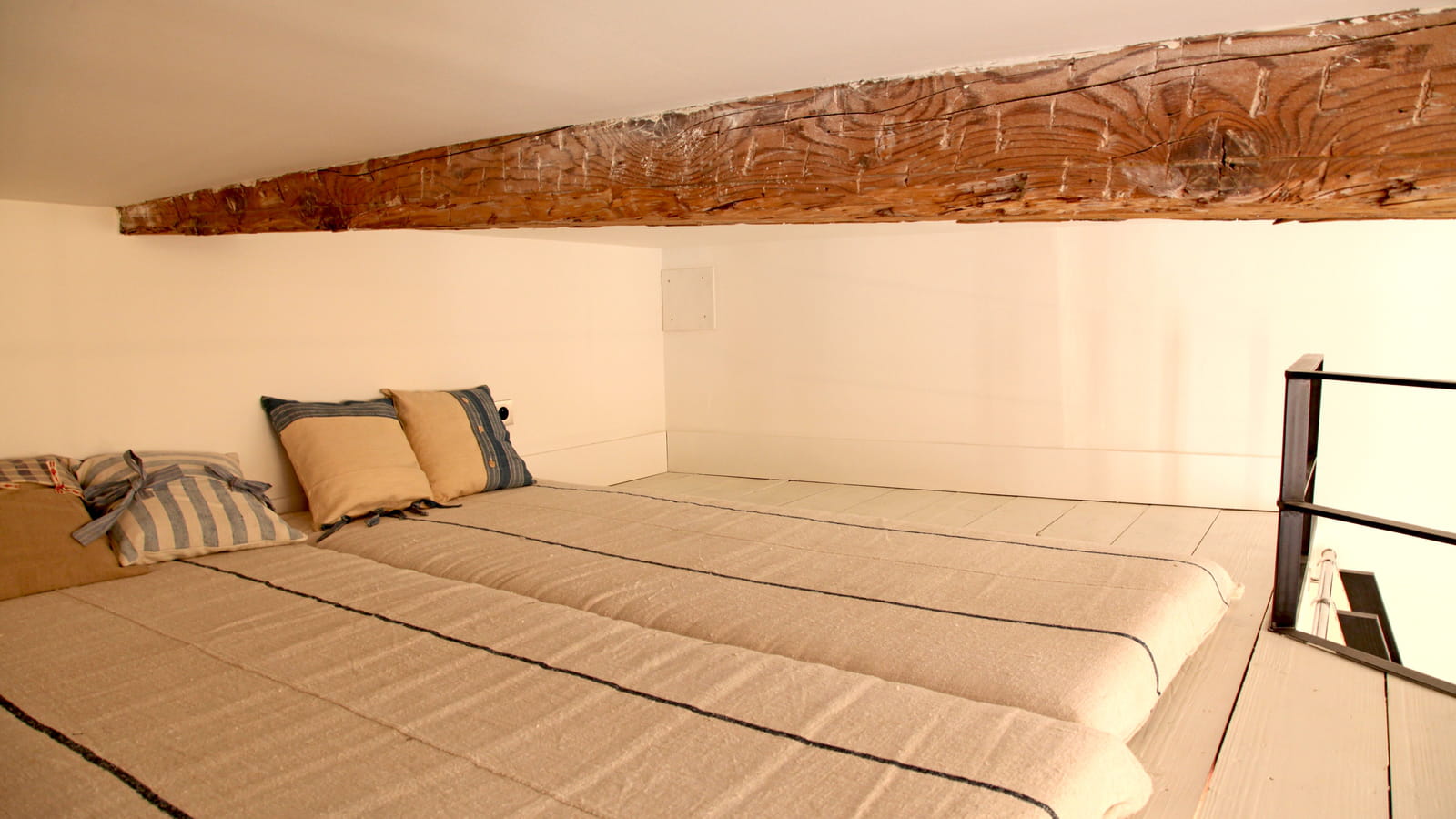 Mezzanine sous les toits