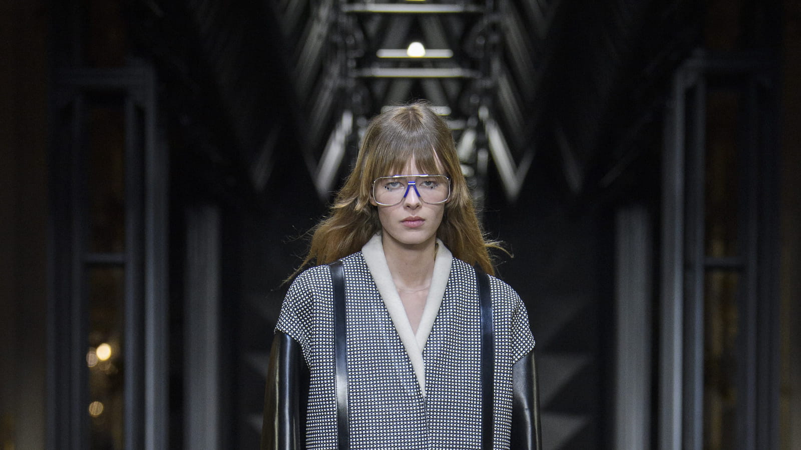 Look 30