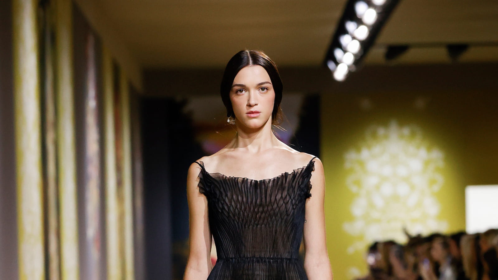 Look 57