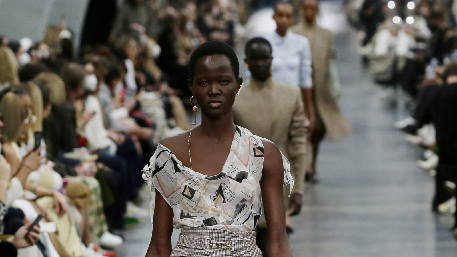Look 12