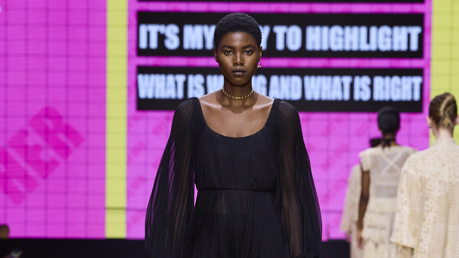 Look 75