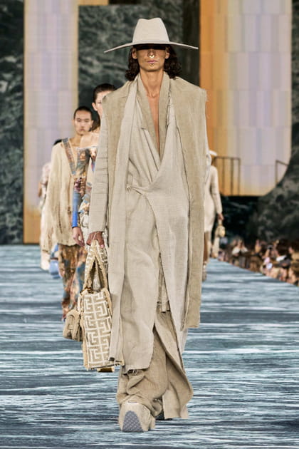 Look 33&nbsp;du d&eacute;fil&eacute; Balmain