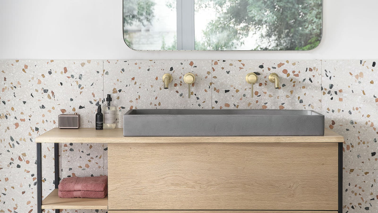Un meuble vasque scandi-indus'