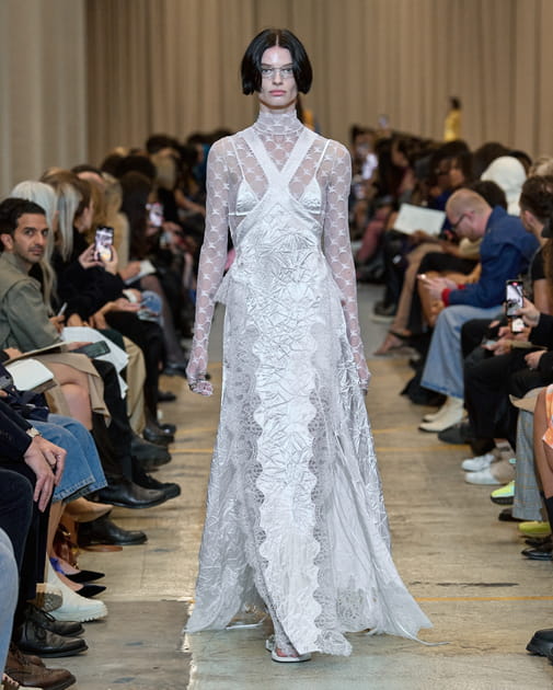 Look 68&nbsp;du d&eacute;fil&eacute; Burberry