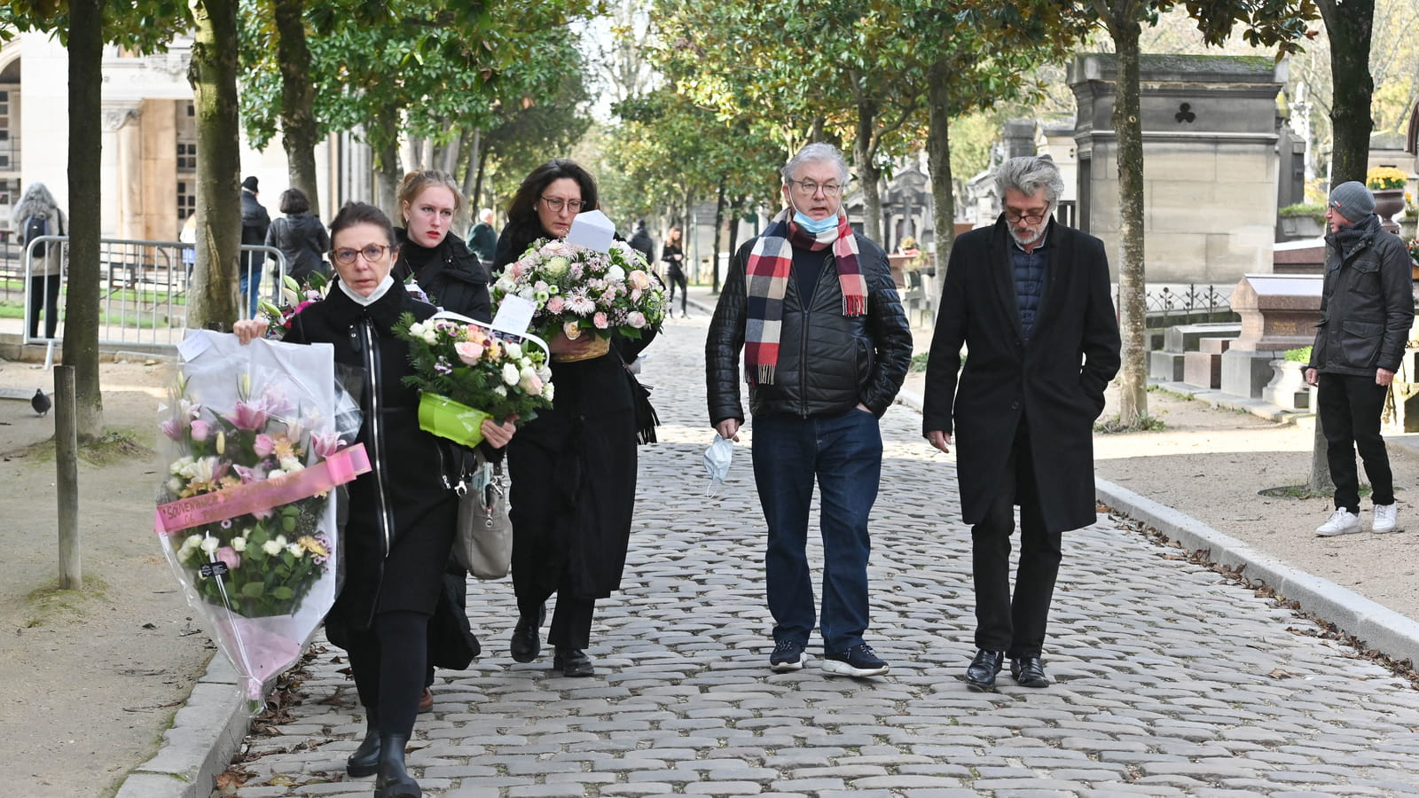 Dominique Besnehard et proches, obsèques de Mylène Demongeot à Paris