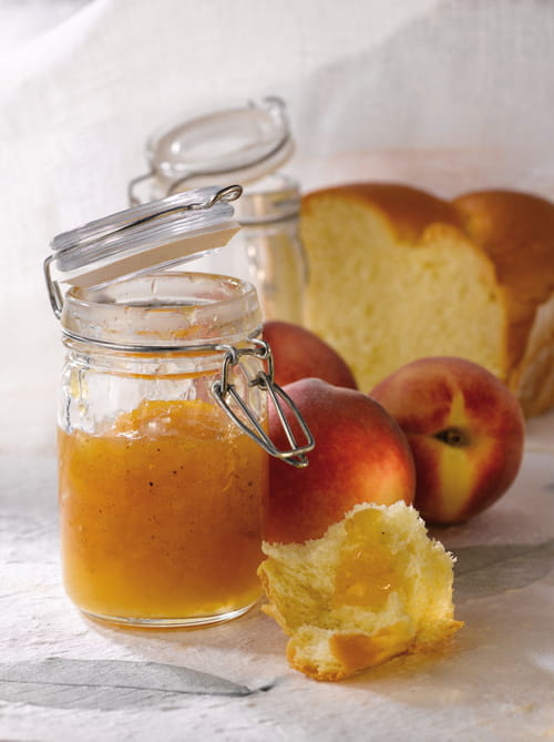Confiture de pêches aux épices douces et au gingembre