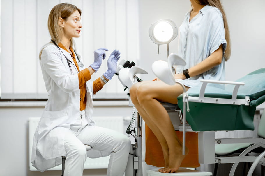 Examen gynécologique : comment ça se passe, comment se détendre ?