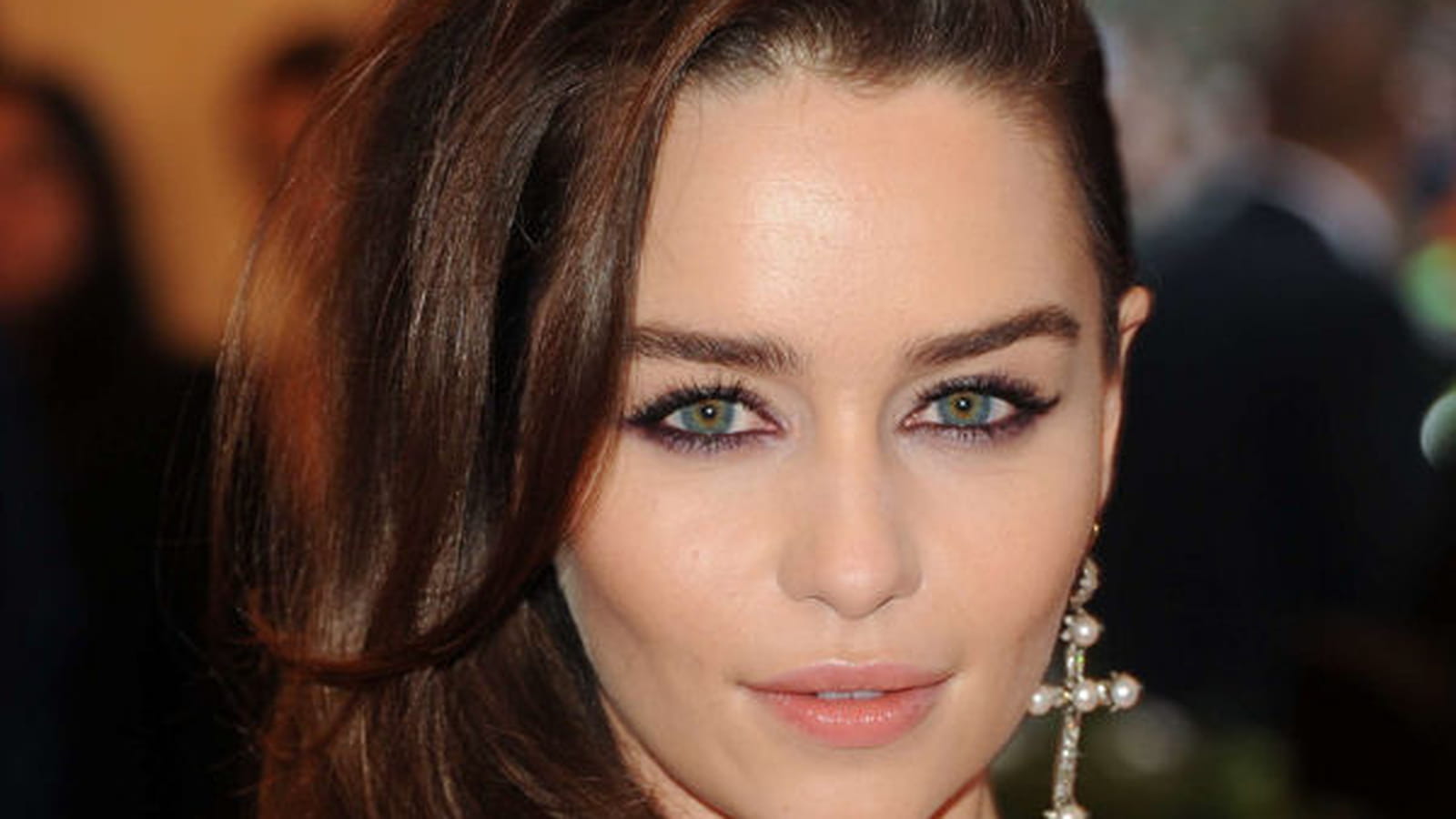 Emilia Clarke, cheveux longs