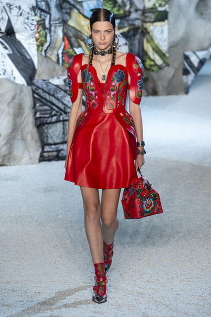 D&eacute;fil&eacute; Alexander McQueen