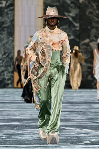 Look 15&nbsp;du d&eacute;fil&eacute; Balmain