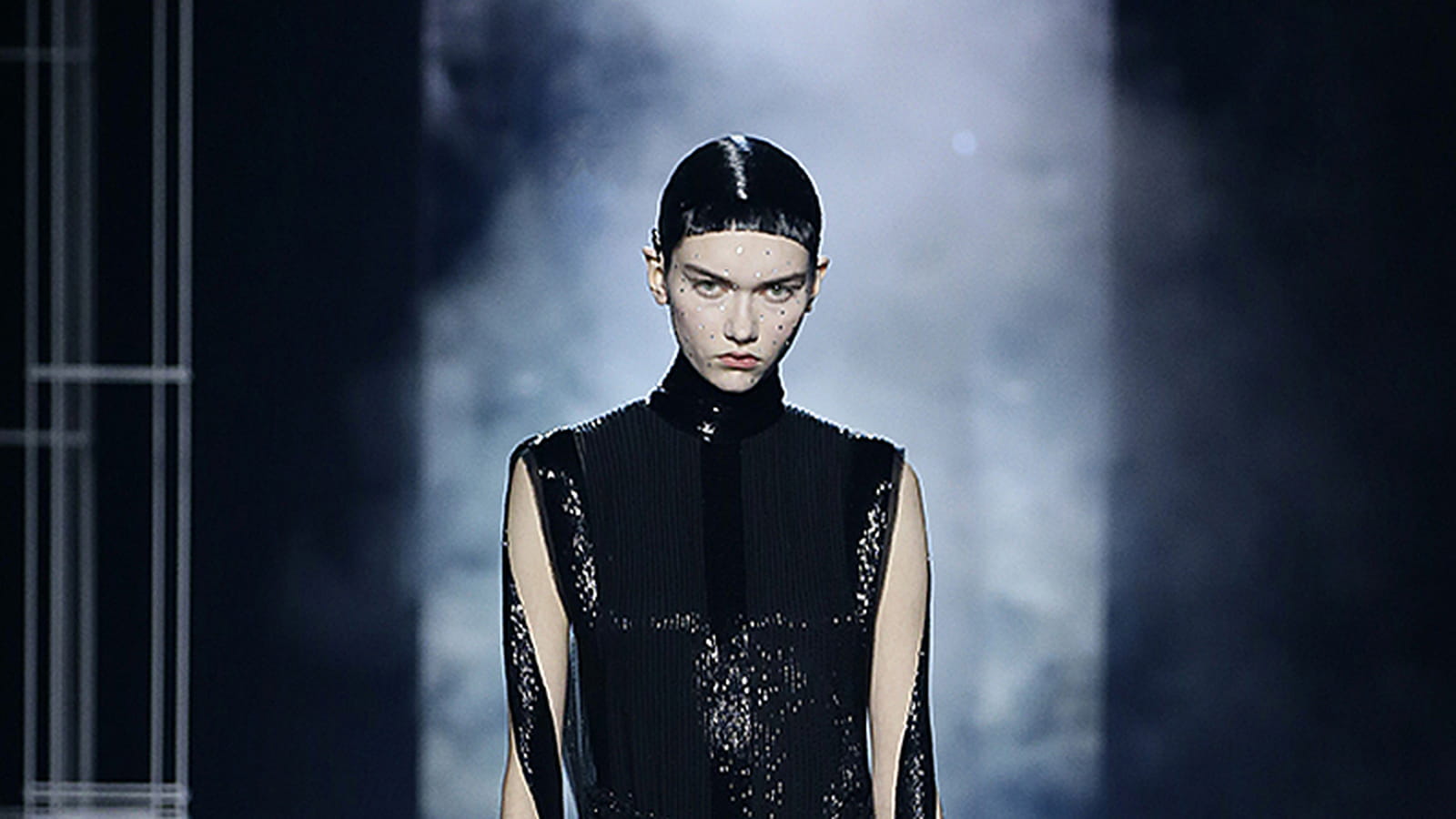 Look 1