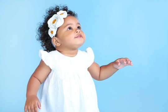 Ce pr&eacute;nom printanier qui signifie &quot;arc en ciel&quot; est pris&eacute; par les parents en 2024