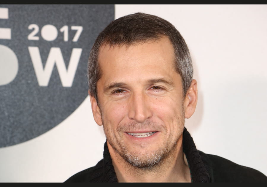 Les cheveux poivre et sel de Guillaume Canet