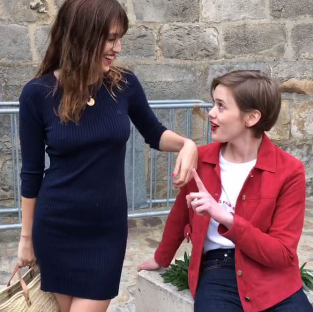 Jeanne Damas et sa copine/muse Mathilde Warnier voient la vie en "Rouje"