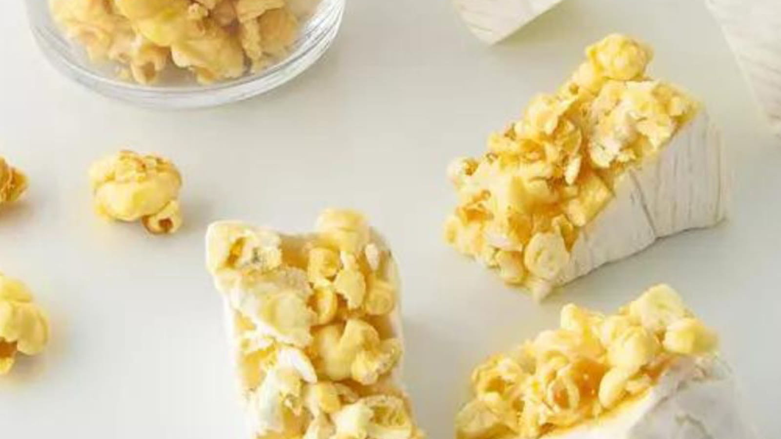Croustillant de popcorn au Camembert Président