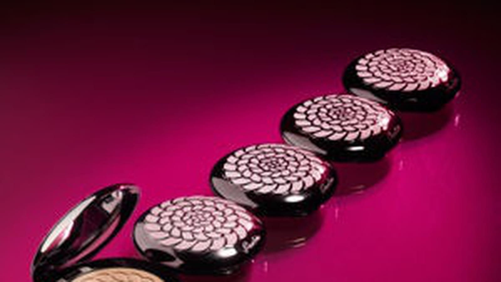 Météorites Compact de Guerlain