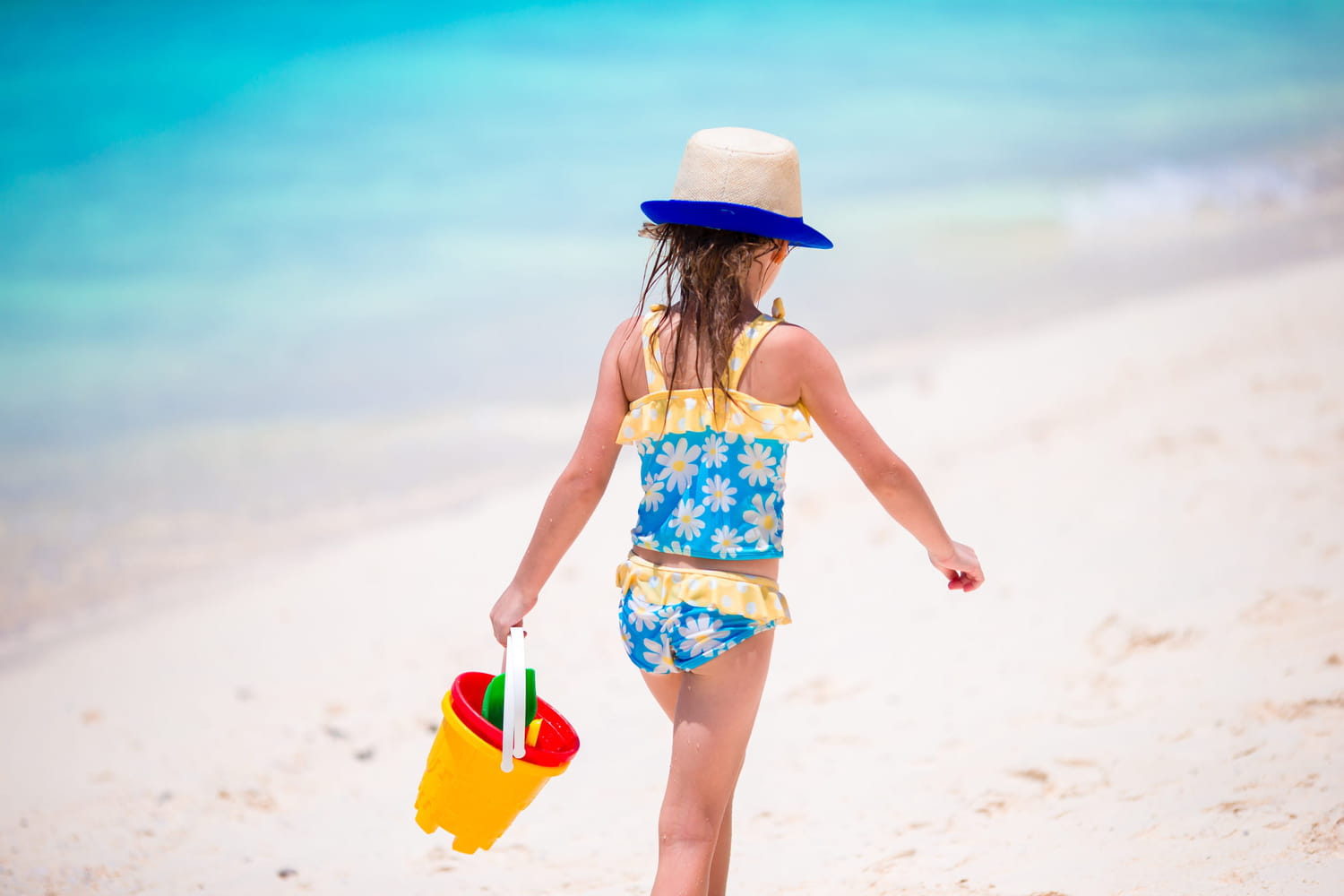 On most beaches, this adored game of children is completely prohibited as soon as summer arrives
