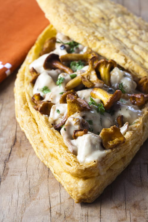 Tourte Ovalie de poulet fermier d'Auvergne aux girolles
