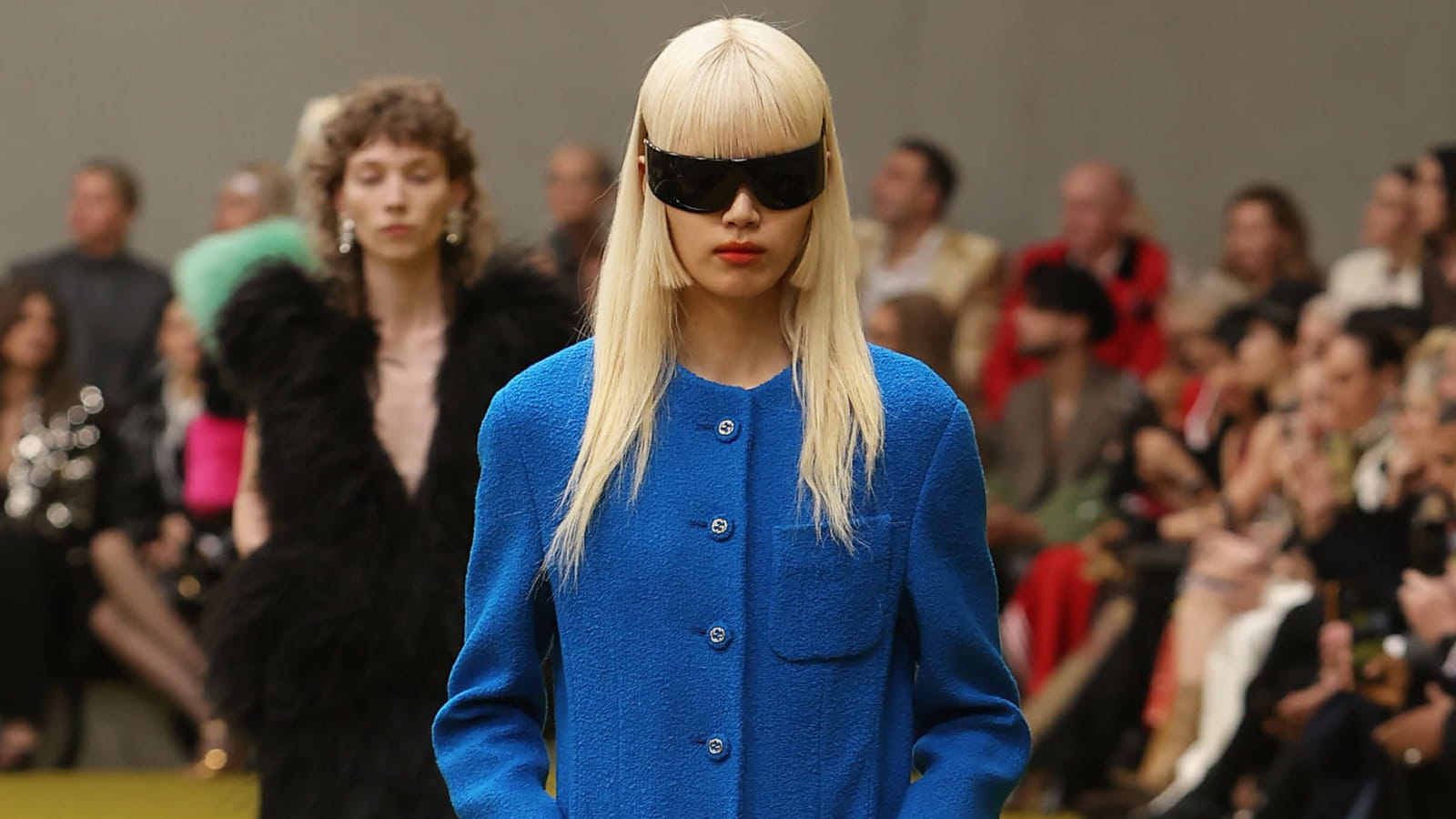Look 15