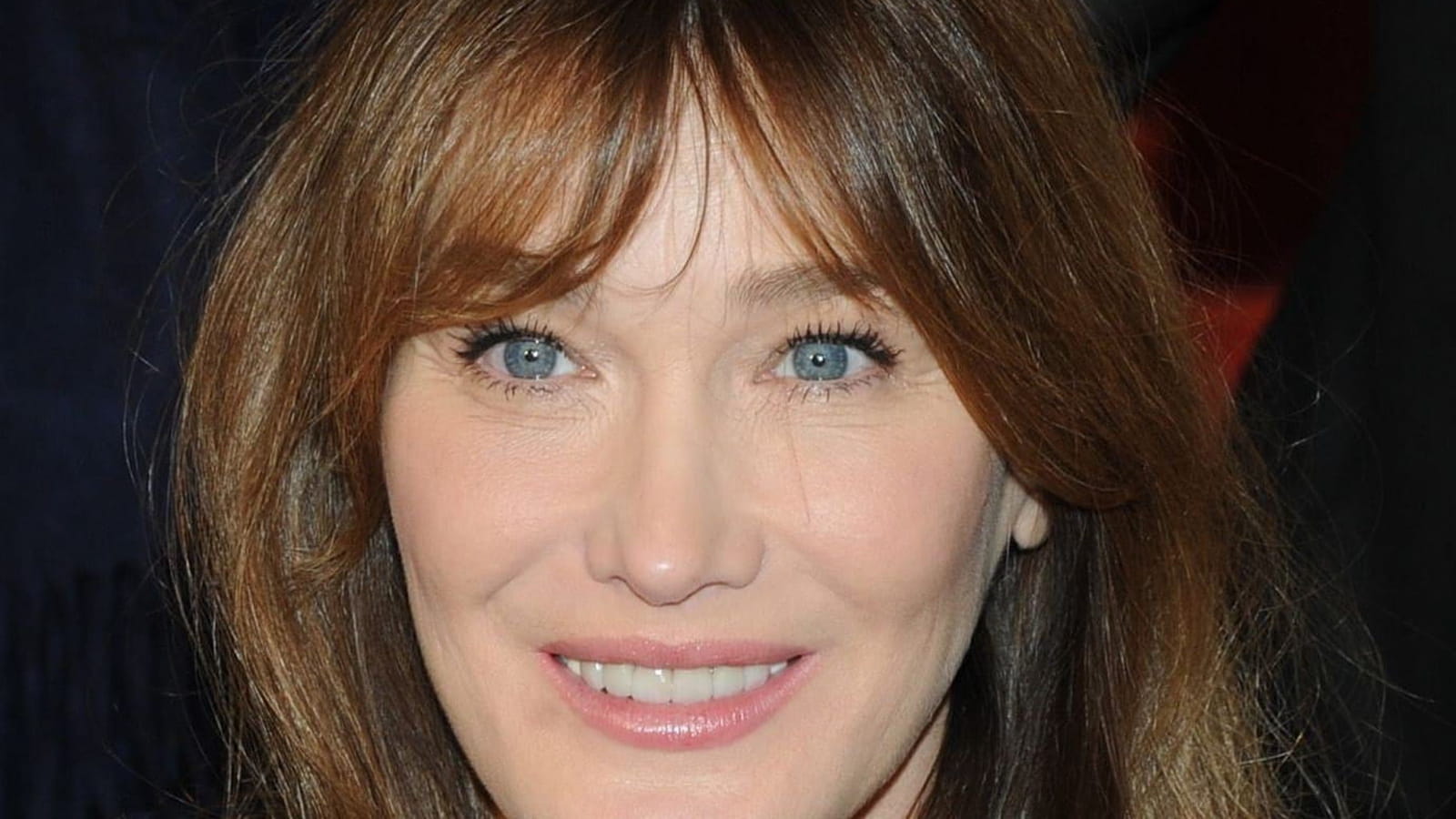 Carla Bruni-Sarkozy maquillée avec soin