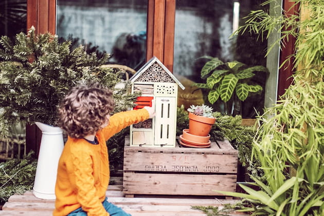 Un h&ocirc;tel &agrave; insectes en bois Nature & D&eacute;couvertes