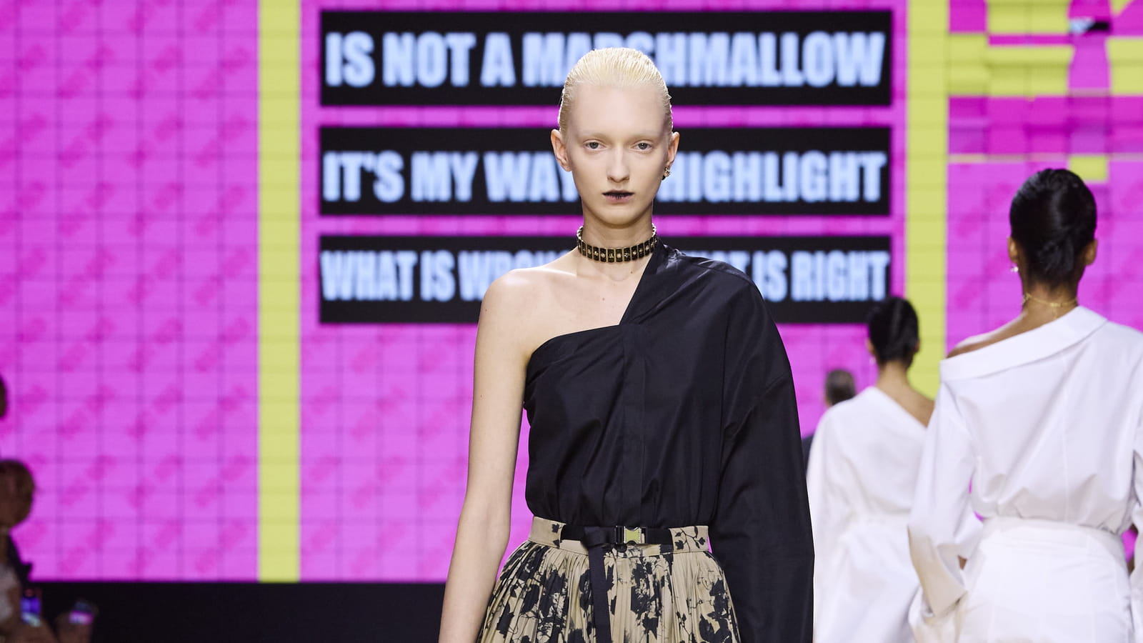 Look 28