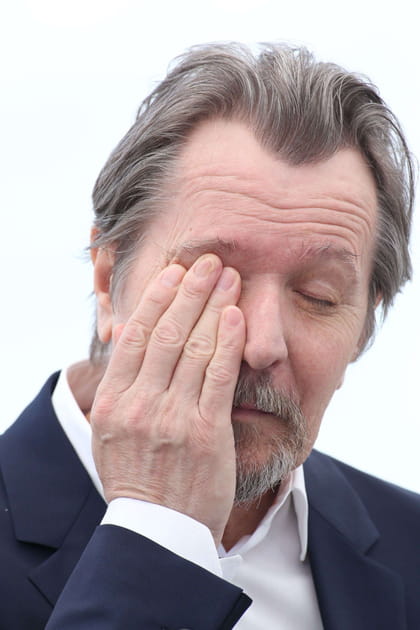 Gary Oldman, fatigu&eacute; par les festivit&eacute;s cannoises