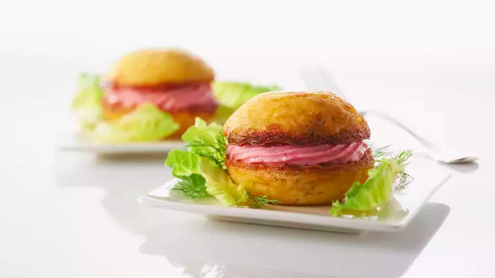 Whoopies au tarama, quenelles au brochet
