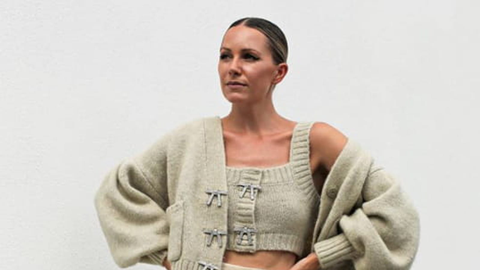 36 façons de réinventer le cardigan repérées sur Instagram