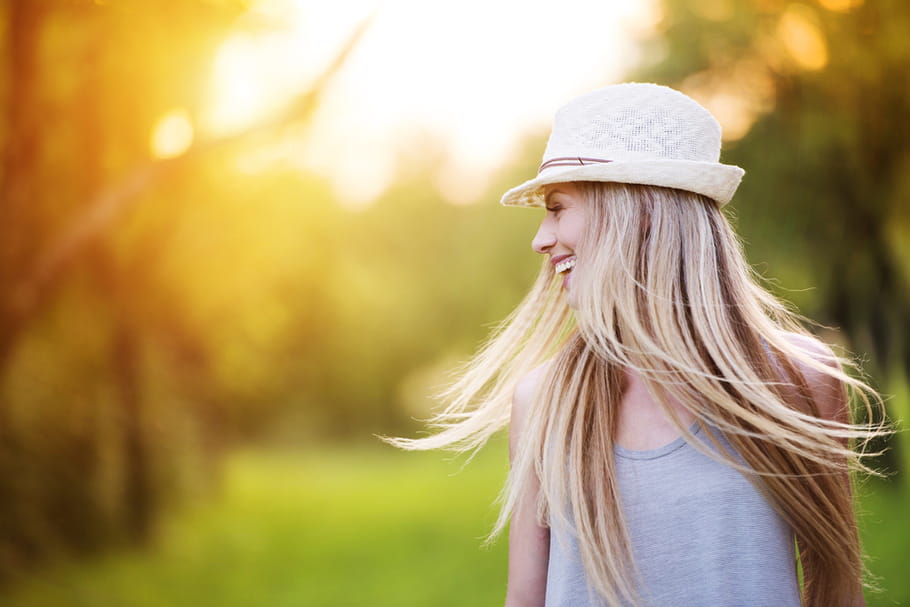 Bon plan rentrée : des cheveux et des ongles au top avec Oenobiol Capillaire Sublimateur