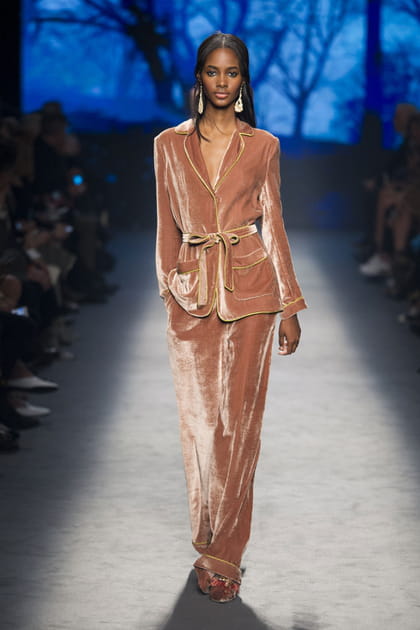 D&eacute;fil&eacute; Alberta Ferretti