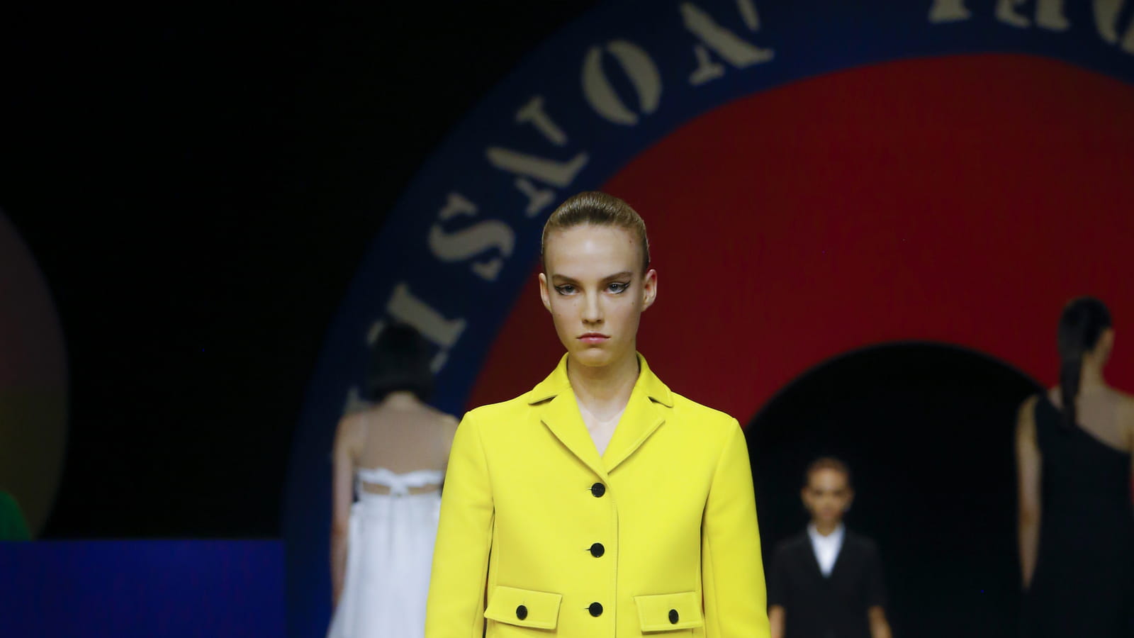 Look 9