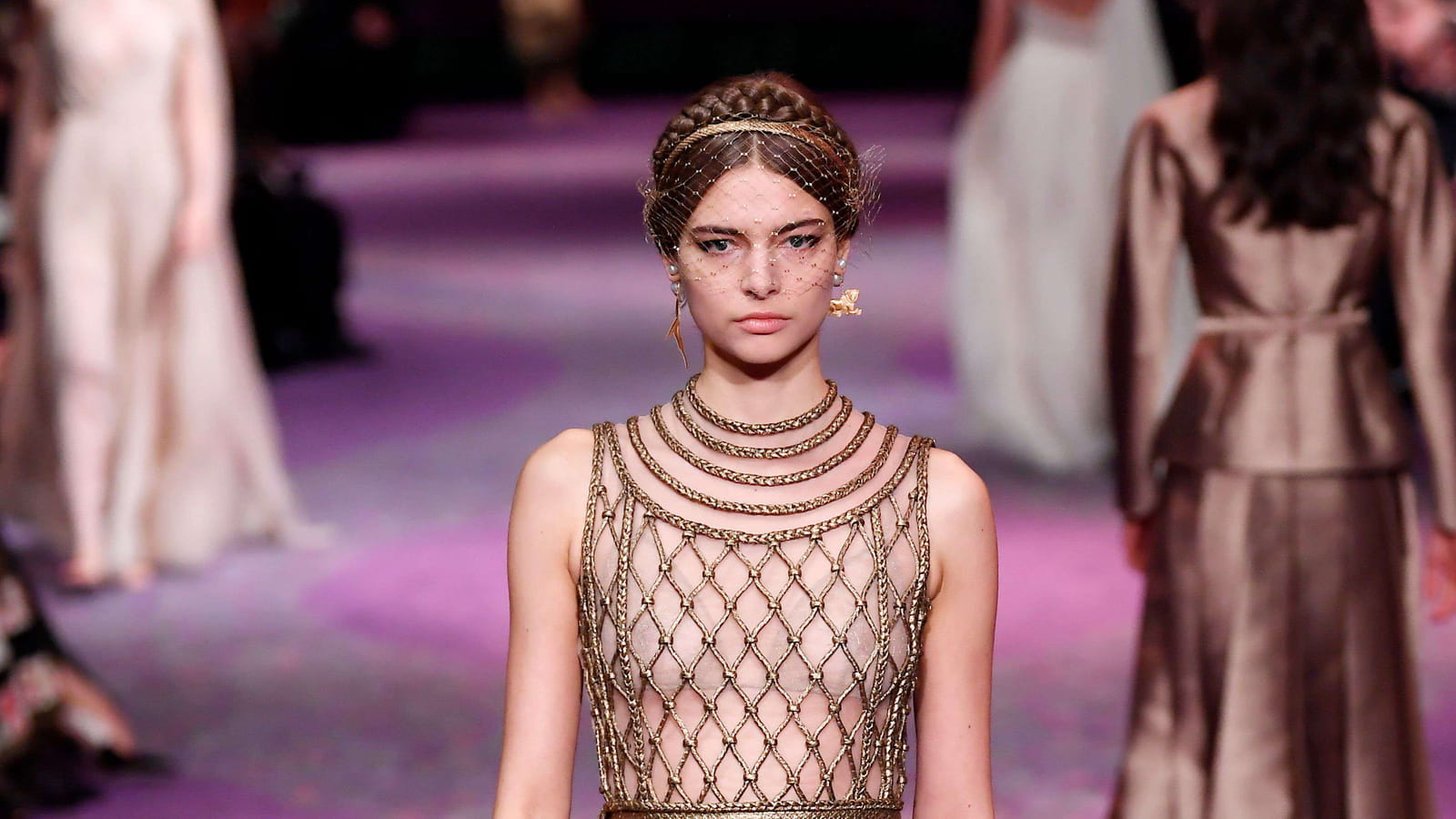 Look 25
