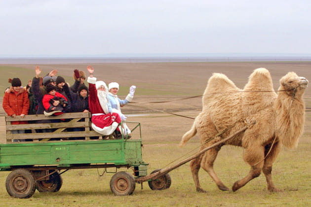 Le Père Noël troque ses rennes contre un chameau