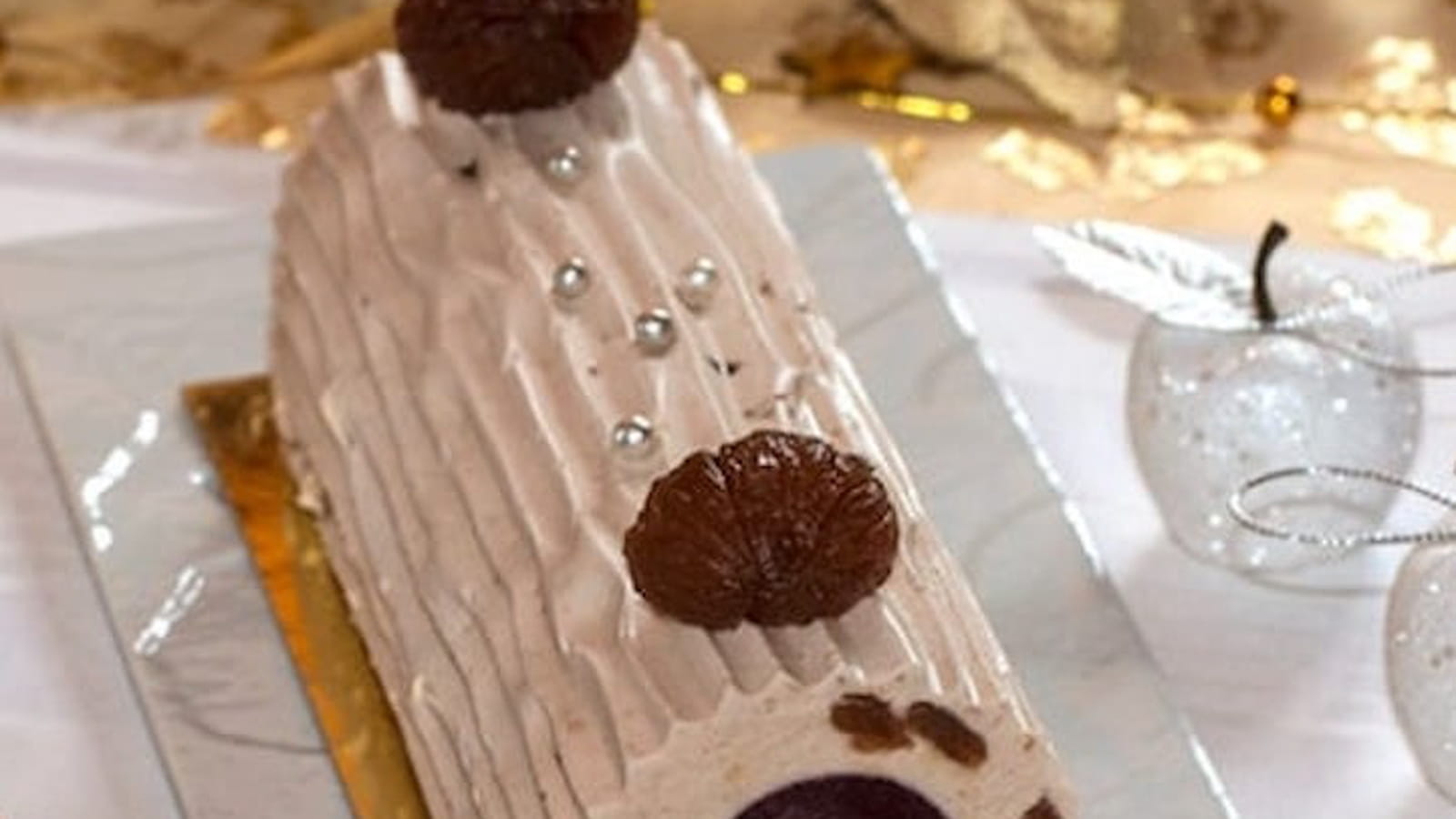 Bûche à la crème de marrons et aux myrtilles