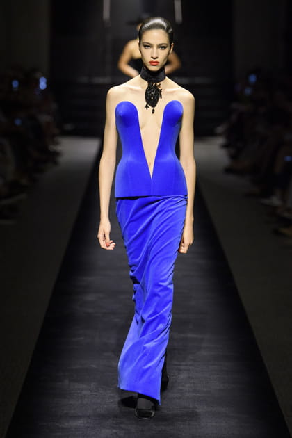 Look 30&nbsp;du d&eacute;fil&eacute; Schiaparelli