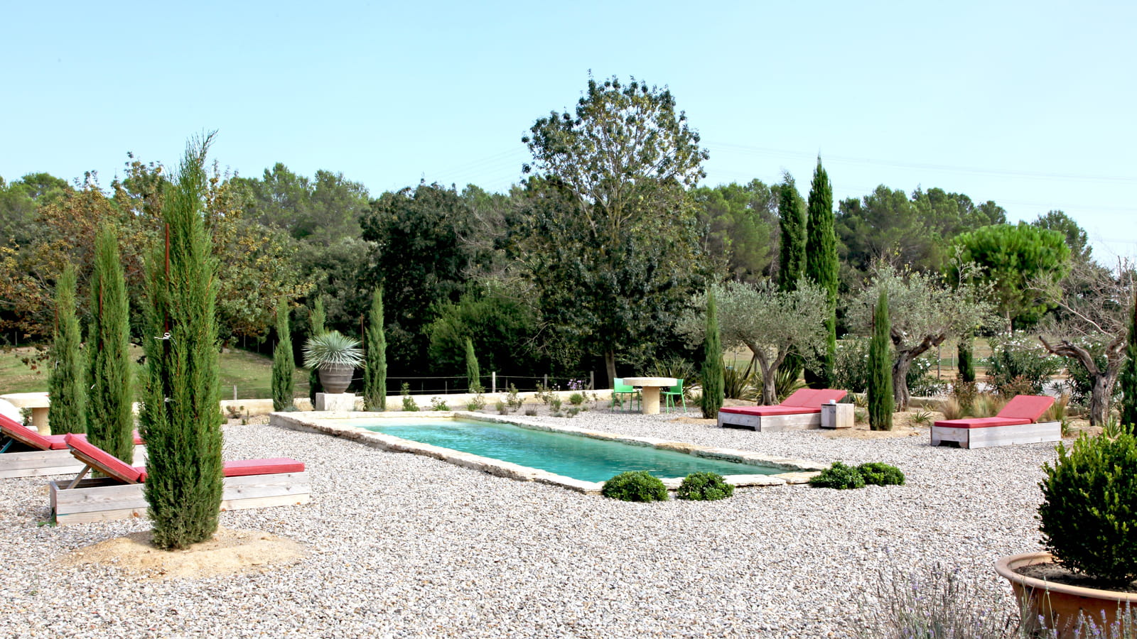 Autour de la piscine