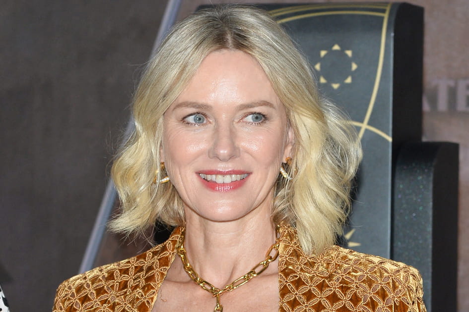 Les l&egrave;vres brillantes de Naomi Watts
