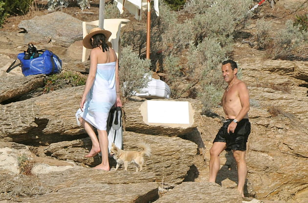 Le couple Sarkozy profite du soleil avec Big