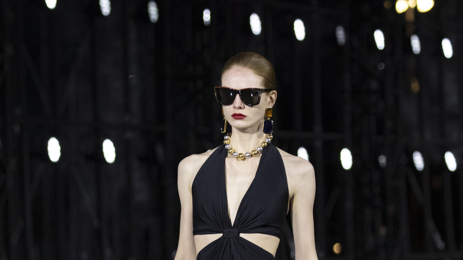 Look 11