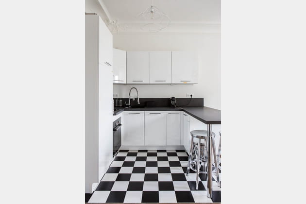 Du carrelage damier noir et blanc en cuisine