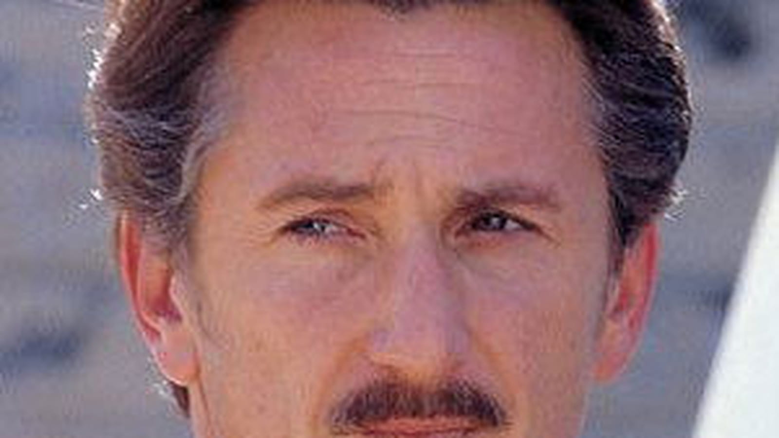 Sean Penn, avec moustache
