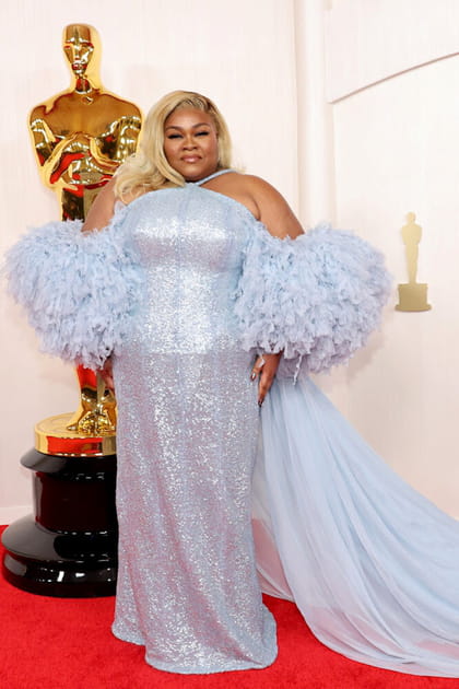 Da'Vine Joy Randolph en robe bleu ciel Louis Vuitton