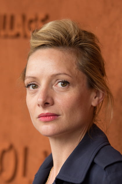 Le chignon royal de Charlie Bruneau