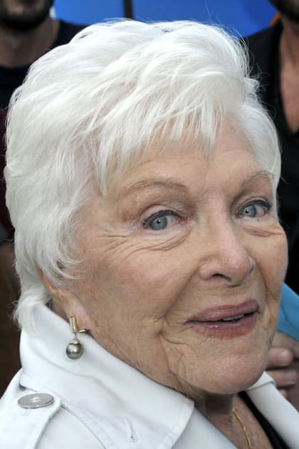 9e. Line Renaud, com&eacute;dienne