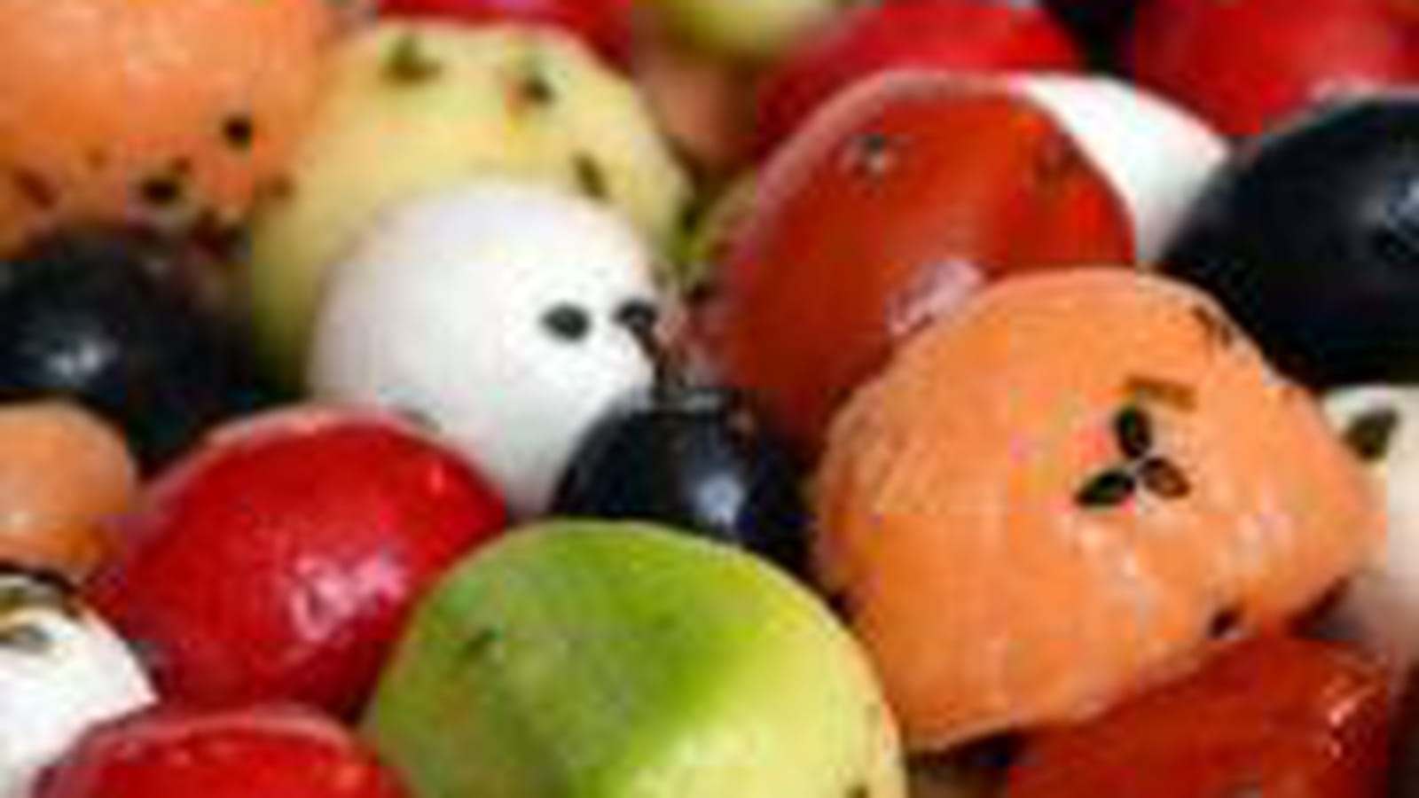 Salade melon, mozzarella, tomates cerise, olive, radis toute ronde