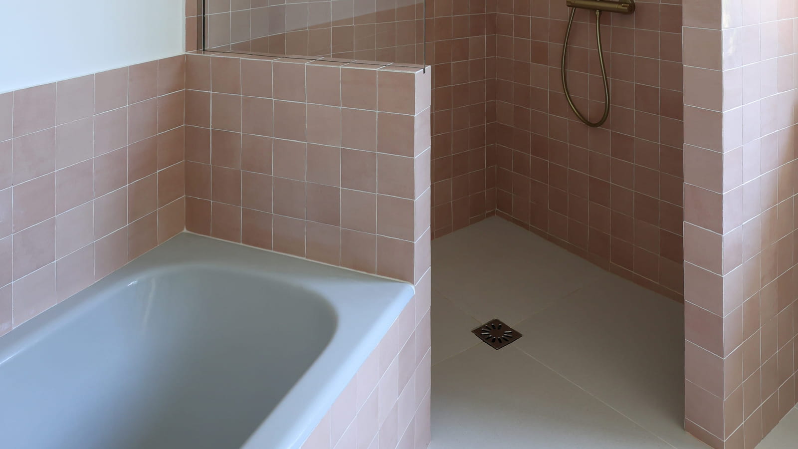 Salle de bains après
