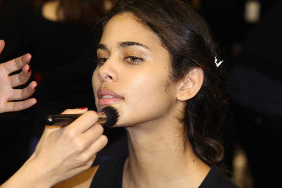 Un teint l&eacute;ger et transparent