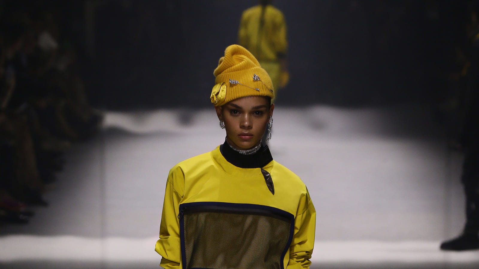 Look 19