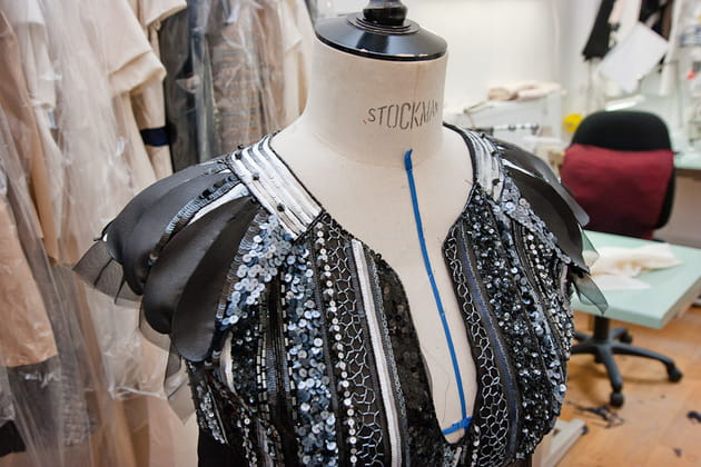 Des épaulettes en forme d'hélices